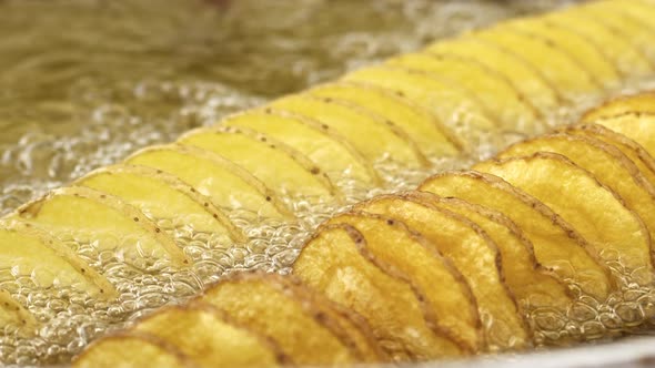 Potato Slices Cooked In Corn Oil 2