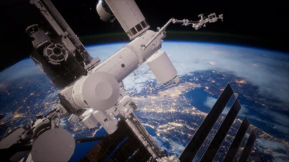 A View of the Earth and a Spaceship alt