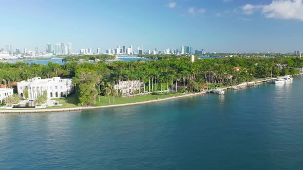 Aerial Slow Motion of Tropical Nature Island. Homes of the Star Island, Miami alt