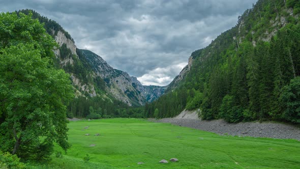 Amazing Susicko Lake in Montenegro Which Dries Up in Summer