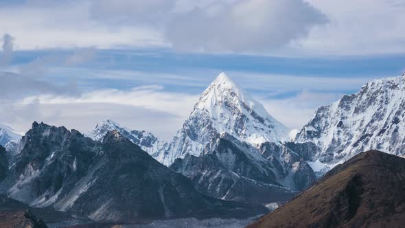 Pumori Mountain. Himalaya, Nepal