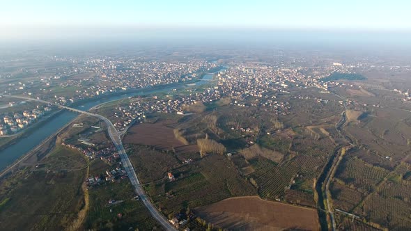 Winter Sun in the City by the River