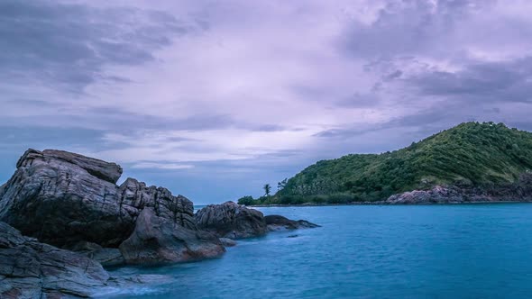 Soft and slow wave and Rocky Seascape in Phangan, Thaialand