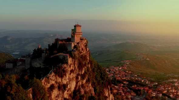 Flying over the amazing hilltop fortresses on Monte Titano in San Marino