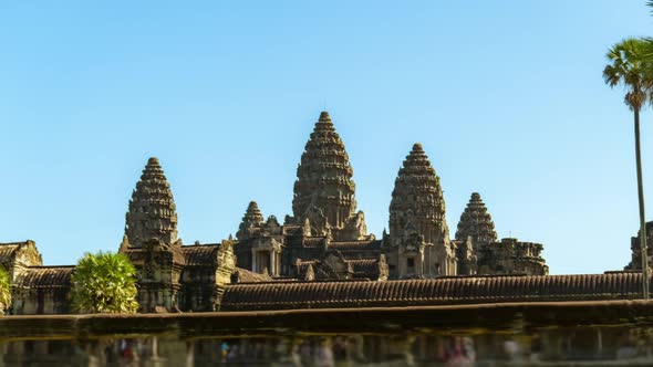 Angkor Wat Moving Time Lapse in Siem Reap, Cambodia