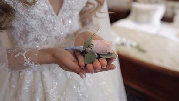 Beautiful, Lovely Bride in Wedding Luxury Dress, Veil. Wedding Bouquet in Hands