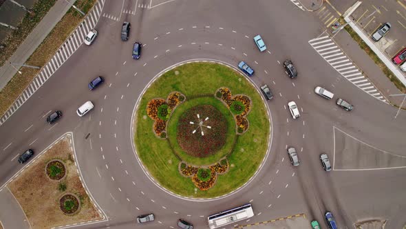 Traffic Circle with Cars