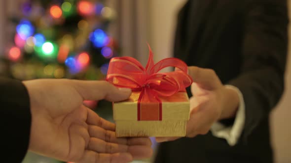 Giving Gift Box