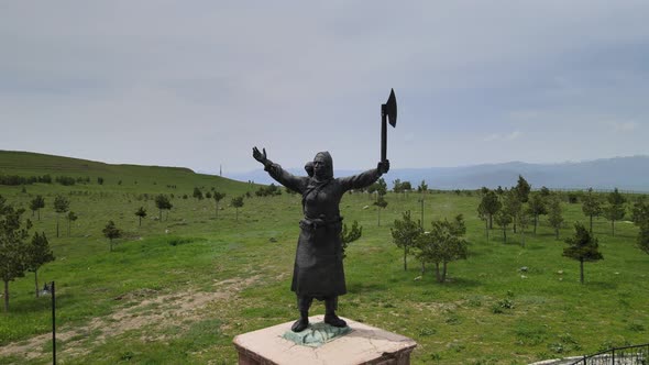 historic hero woman statue NENE HATUN