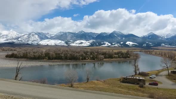 Stunning Snowcapped Mountains of Wyoming From Desert Fields