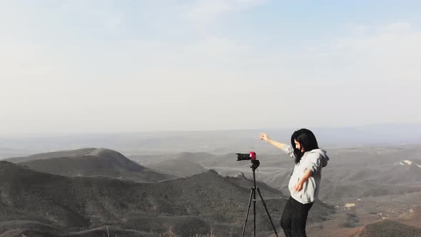 Static View Photographer Woman Excited Shooting Nature