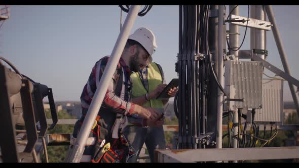 Engineers Working on 5g Antenna