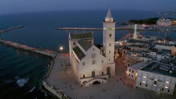 Trani Cathedral in the evening, Trani, Apulia, Italy