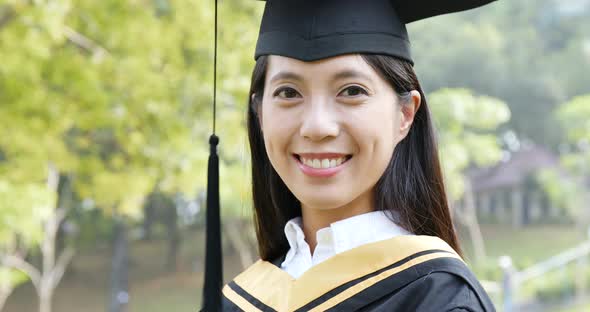 Woman get graduation