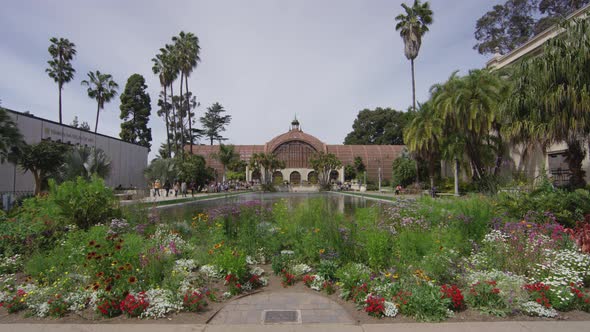 Lake and flowers in front of the Botanical Building