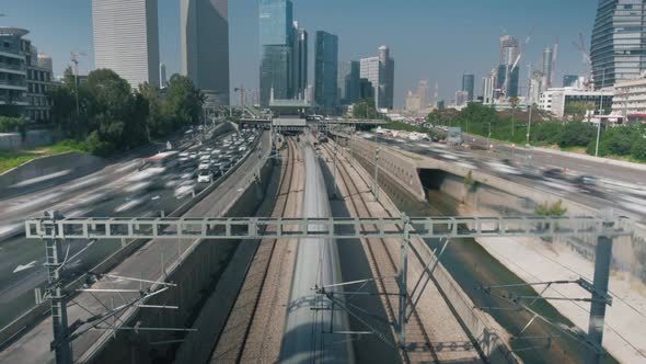 Timelapse of cars and trains in Tel Aviv alt