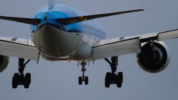 Airliner Landing in a Crosswind