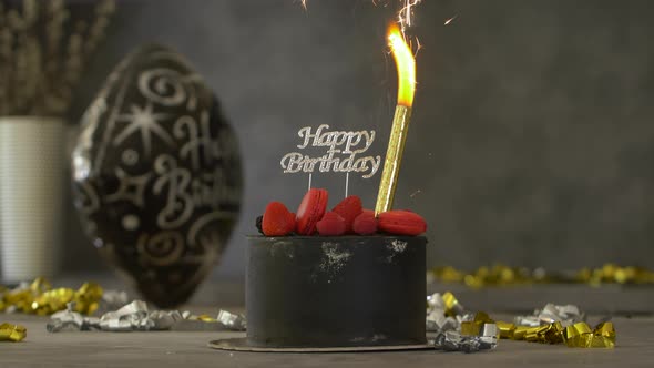 Naked Birthday Cake With Fruits