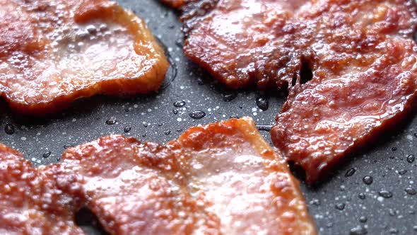 Fry the Bacon Pieces in a Pan