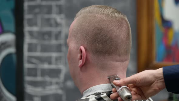 Men's Haircut in Barbershop