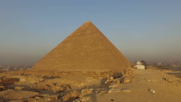 Great pyramid of Khufu at Giza, Egypt