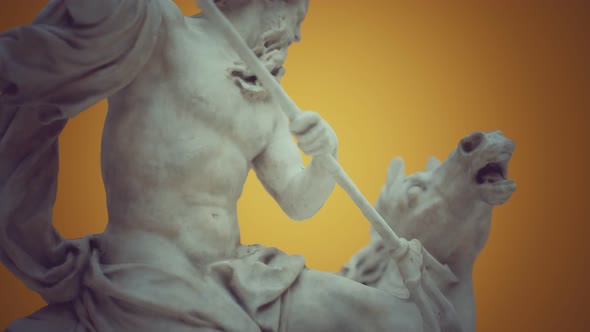 Close Up of the Neptune Statue alt