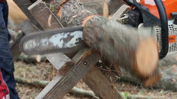 chainsaw