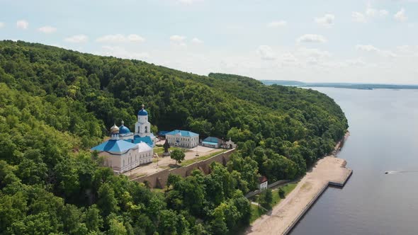 Makaryev Monastery in Russia, Kazan - Green Forest and River alt