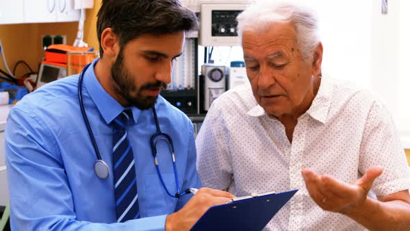 Patient consulting a doctor