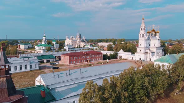 Orthodox Churches in the Kremlin of Russia Outside the Walls of the Stone Fortress Temples and alt