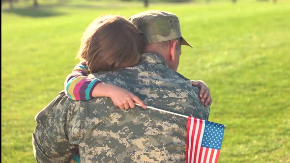 Lovely Touching Hugs of Little Girl with Her Military Father Came Back.