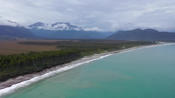 New Zealand's Untouched Coastline 