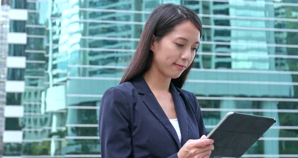 Businesswoman work on tablet computer 