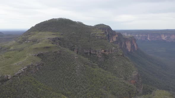 Drone aerial footage of Mount Banks in the Explorers Range in The Blue Mountains in Australia