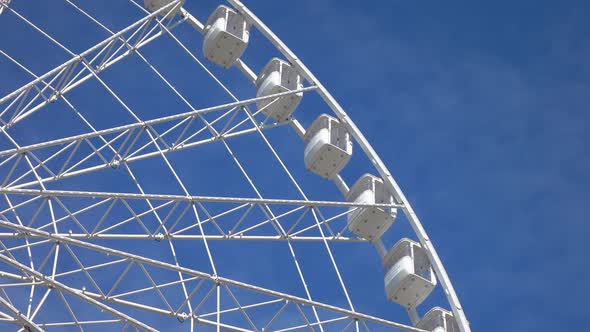 Ferris Wheel In Park alt
