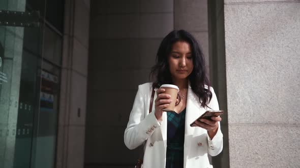 Young woman on the go in the city