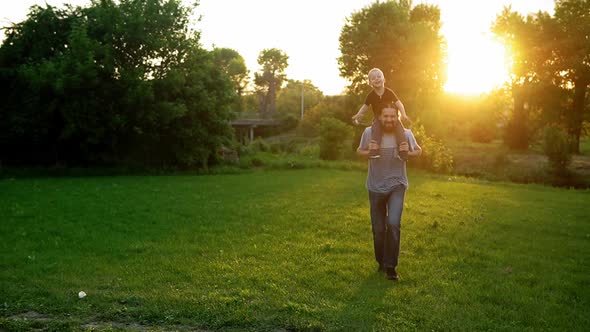 Summer Vacation Nature Happy Family Childhood Paternity Father Day Dad with Preschool Child Son Boy