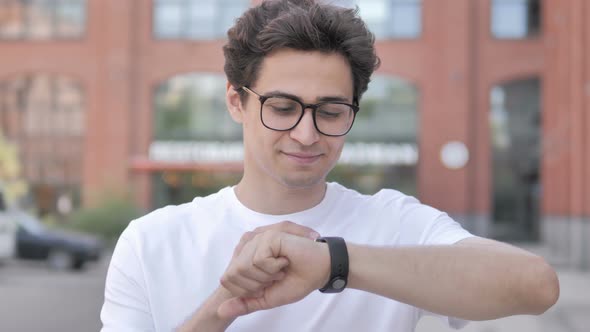 Using Smartwatch