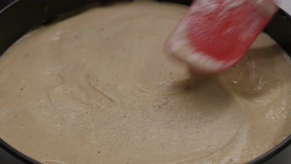 Finishing sweet topping in baking tray 4K 2160p 30fps UltraHD footage - Close-up of apple pie detail