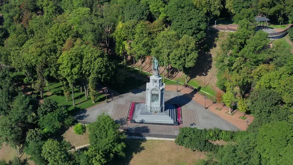 Beautiful flight in the morning over the monument to Prince Vladimir the Great.