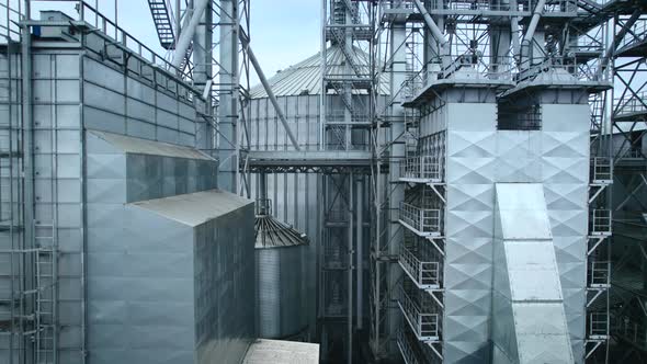 Huge Tanks for Storage and Drying of Grain