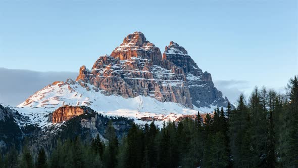 Day to Night Time Lapse of Tre Cime di Lavaredo, Dolomites, Italy