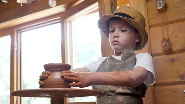 Making Pottery Clay Kid