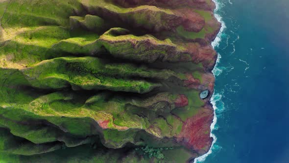 Cinematic Hawaii Nature Landscapes. Scenic Na Pali Coast with Beautiful Ridges