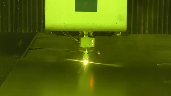 Automatic Laser Cutting of CNC Metal