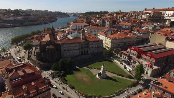 Porto, Infante Henrique Square