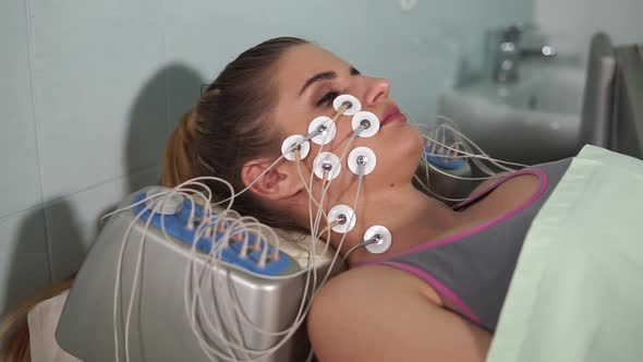 Rejuvenation Beauty Facial Electro Stimulation Procedure
