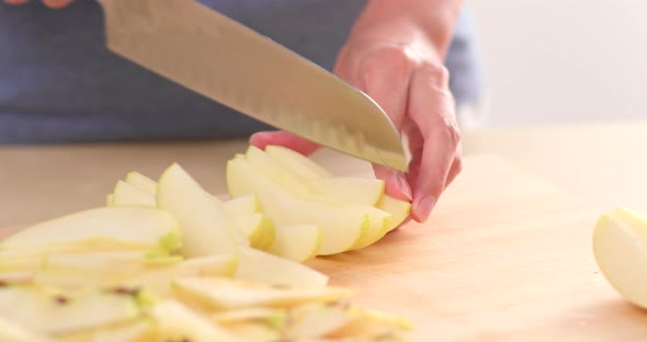 Cutting an Apple