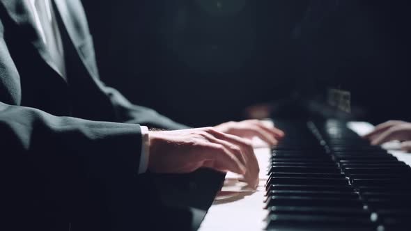 Professional Pianist