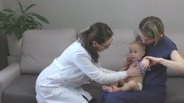 Doctor Home Appointment Pediatrician Toddler Baby Mother Visiting Patient Home